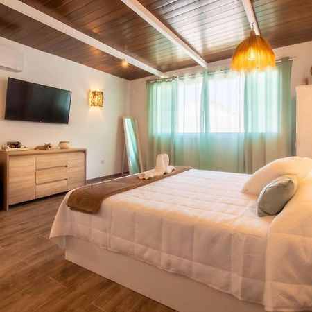 Room In Guest Room - Private Room In The Fishing Port Of Marbella Bagian luar foto